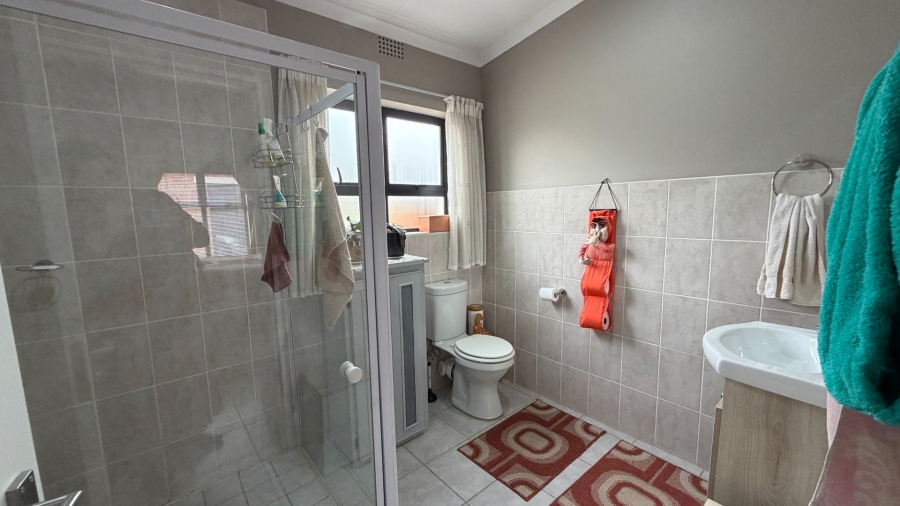 2 Bedroom Property for Sale in De Land Estate North West